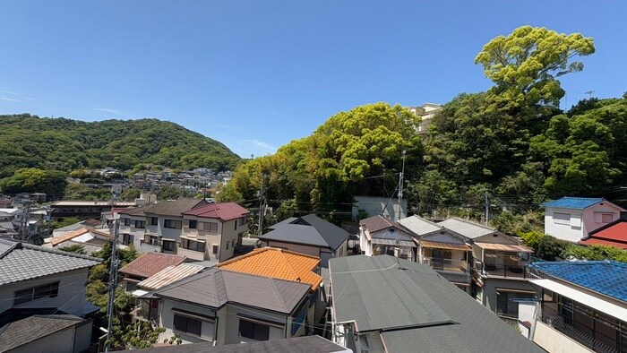 物件内観写真22　(室内からの展望)