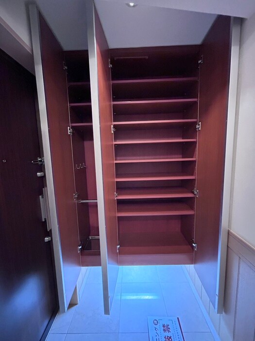 物件内観写真13　(靴箱)