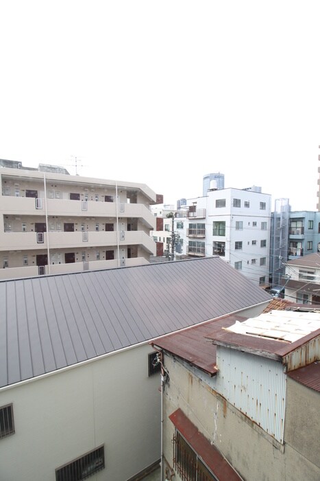 物件内観写真15　(室内からの展望)