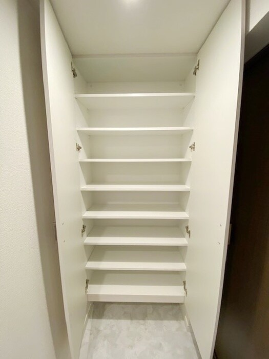 物件内観写真11　(靴箱)