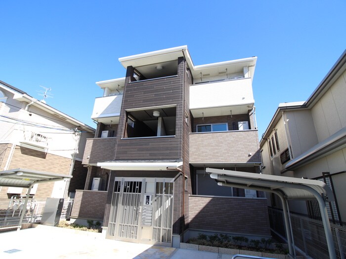 物件外観写真1　(外観写真)