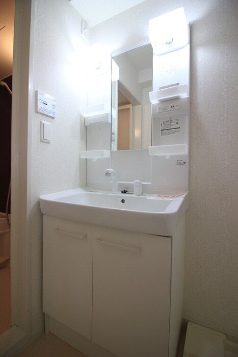 物件内観写真12　(洗面)
