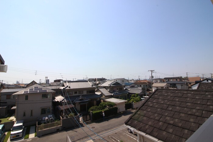 物件内観写真17　(室内からの展望)