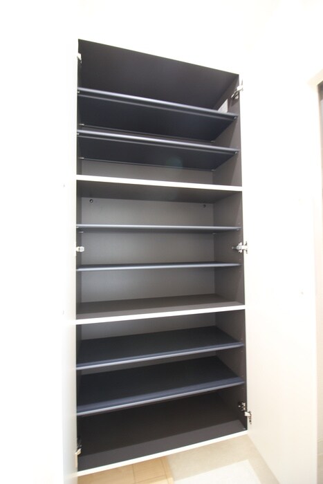 物件内観写真18　(靴箱)