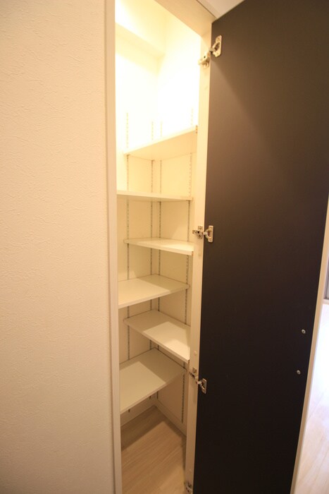 物件内観写真8　(靴箱)