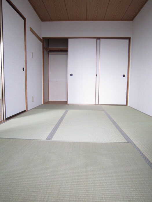 物件内観写真9　(居室)