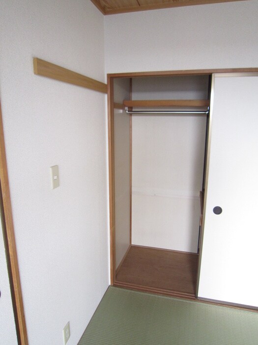 物件内観写真10　(収納)