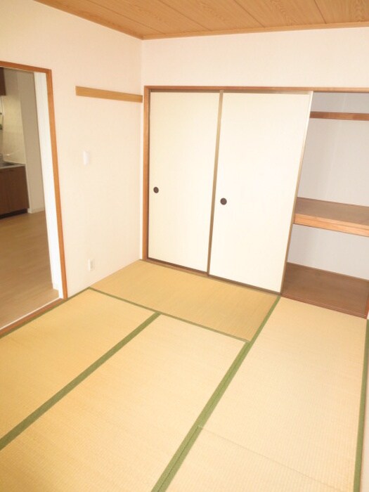 物件内観写真10　(収納)