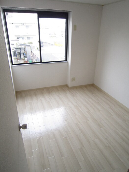 物件内観写真12　(居室)