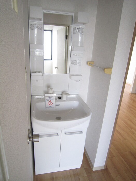 物件内観写真13　(洗面)