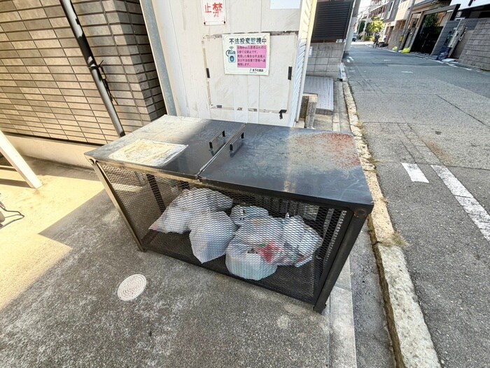 物件外観写真6　(建物設備)