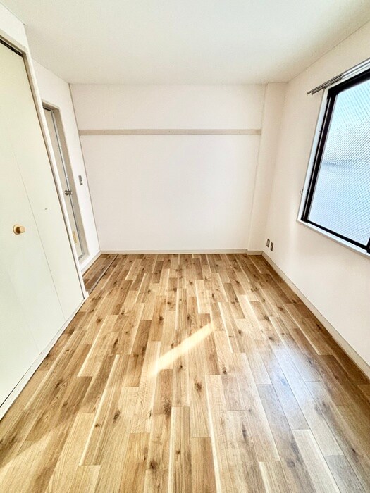 物件内観写真5　(居室)