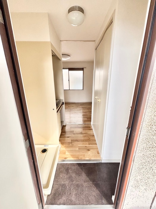 物件内観写真6　(廊下)