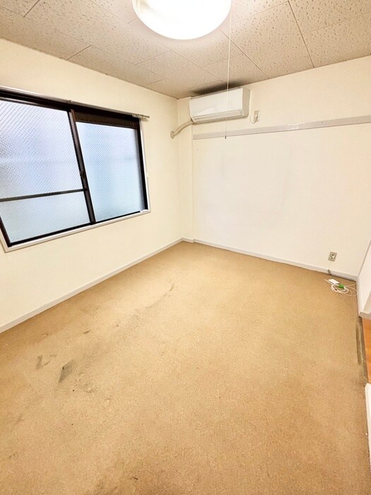 物件内観写真9　(居室)