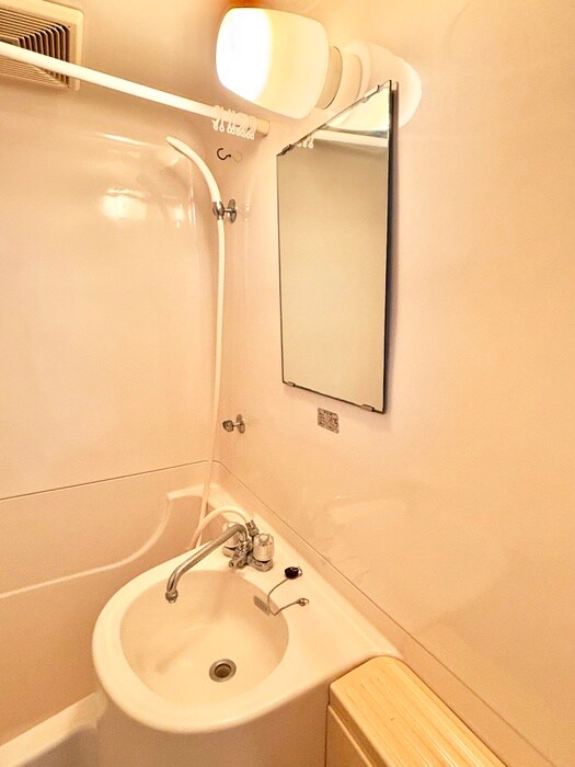 物件内観写真11　(洗面)