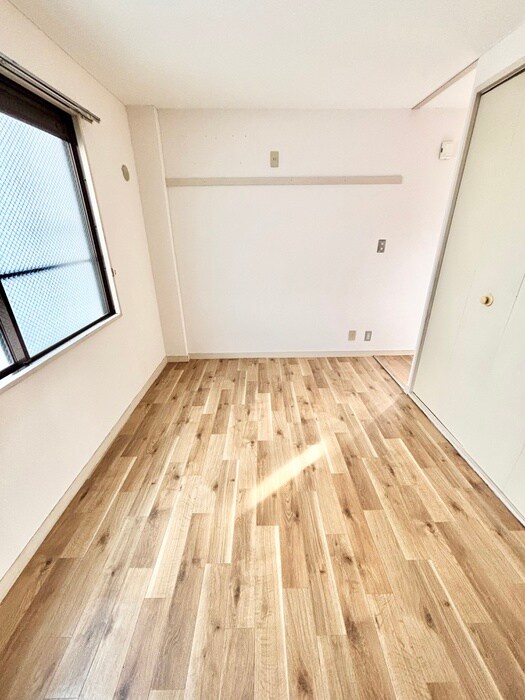 物件内観写真14　(居室)