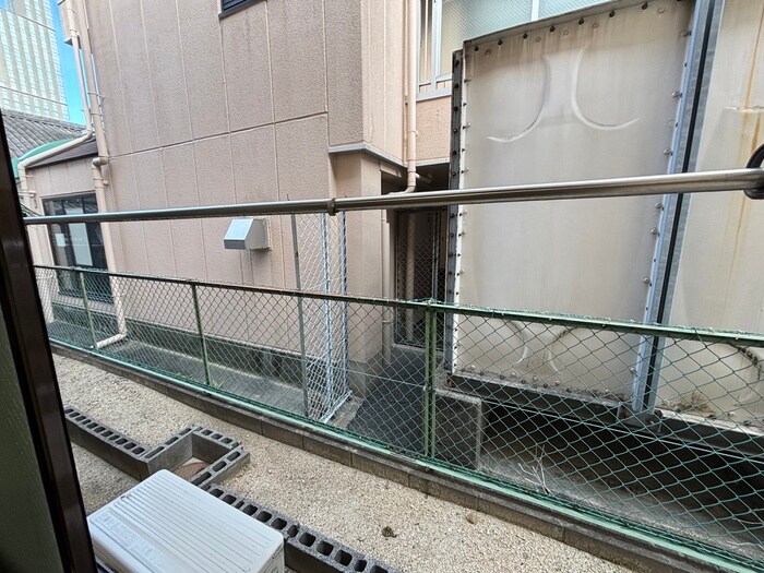 物件内観写真18　(室内からの展望)