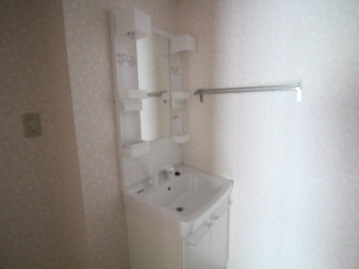 物件内観写真12　(洗面)