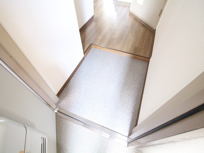 物件内観写真17　(玄関)