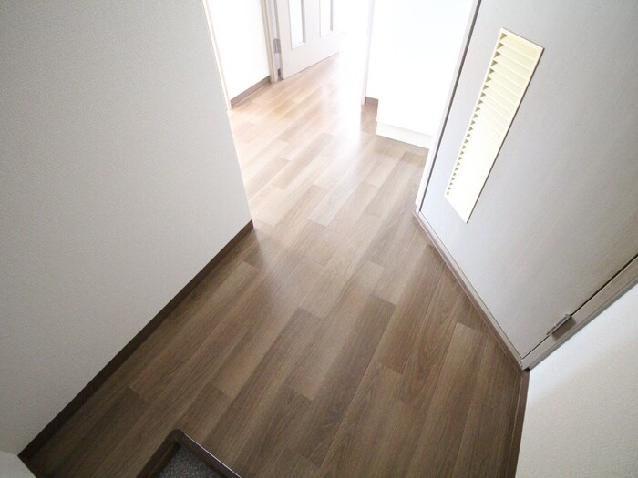 物件内観写真18　(廊下)