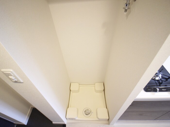 物件内観写真18　(洗濯機置場)