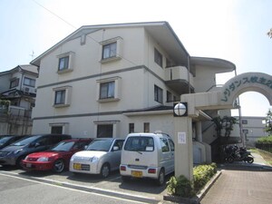 レジダンス牧主２番館外観写真