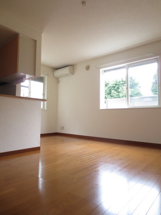 物件内観写真4　(居室)