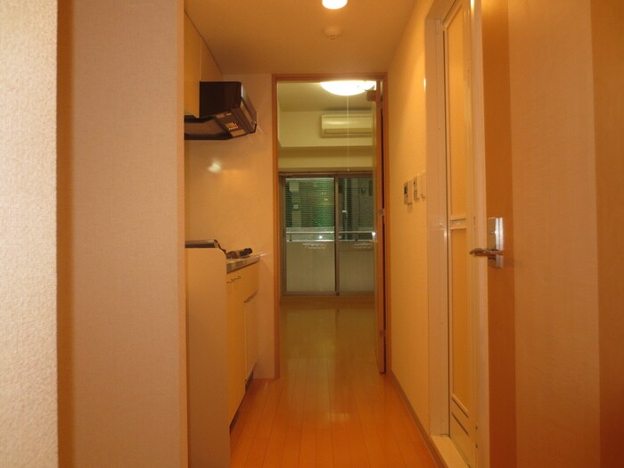 物件内観写真15　(廊下)