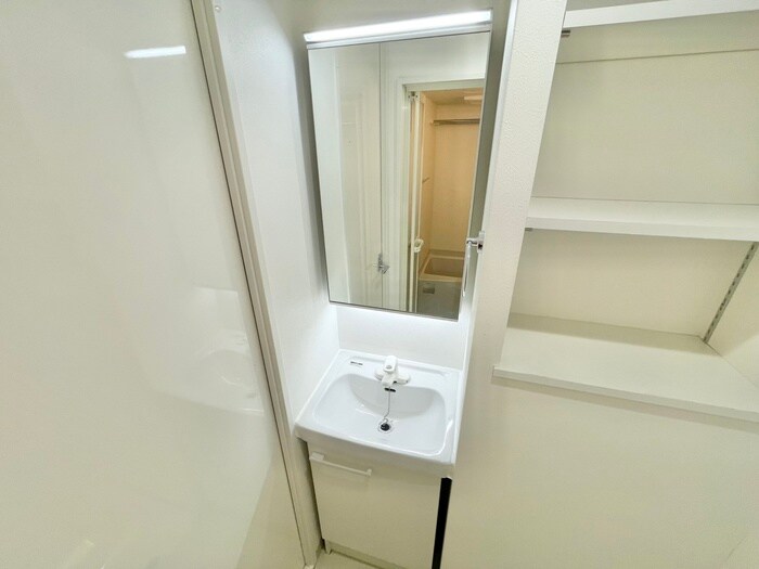 物件内観写真11　(洗面)
