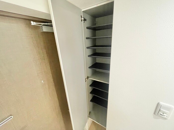 物件内観写真18　(靴箱)
