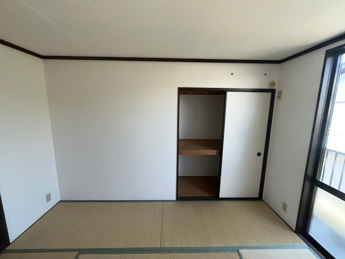 物件内観写真16　(居室)