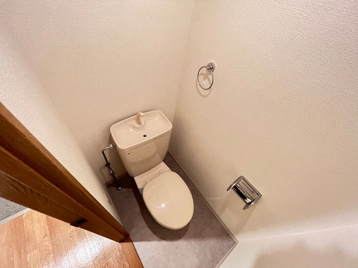 物件内観写真11　(トイレ)