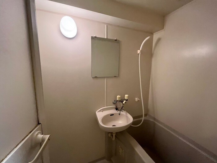 物件内観写真11　(洗面)