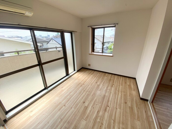 物件内観写真7　(居室)