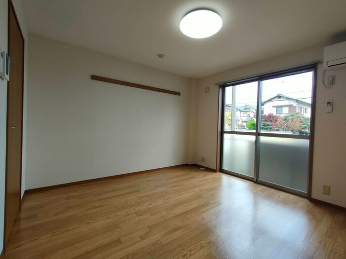 物件内観写真6　(居室)