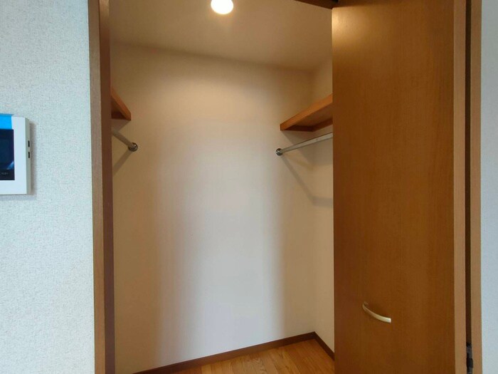 物件内観写真9　(収納)