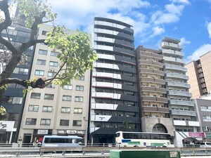 セレニテ難波リアン外観写真