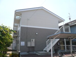 アヴェニ－ル宮田外観写真