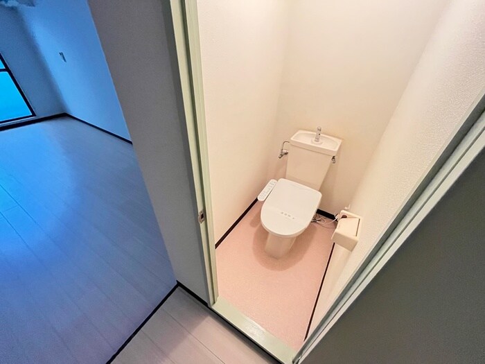 物件内観写真10　(トイレ)