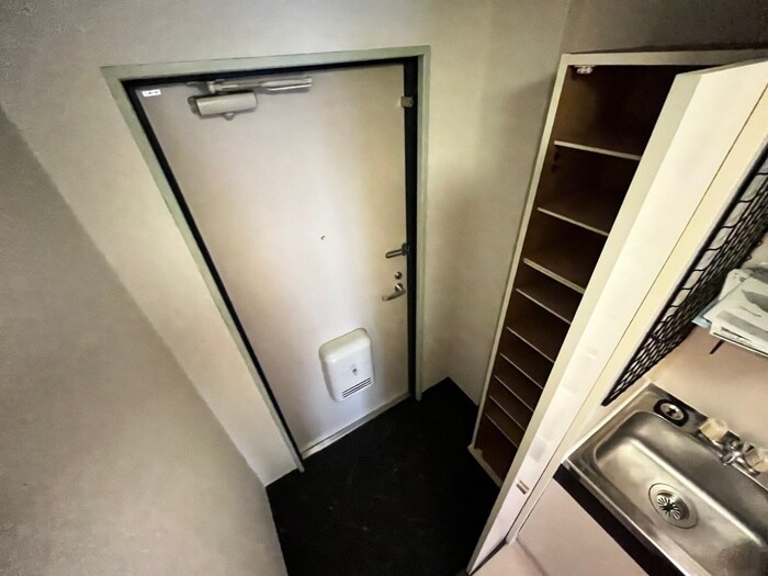 物件内観写真12　(靴箱)