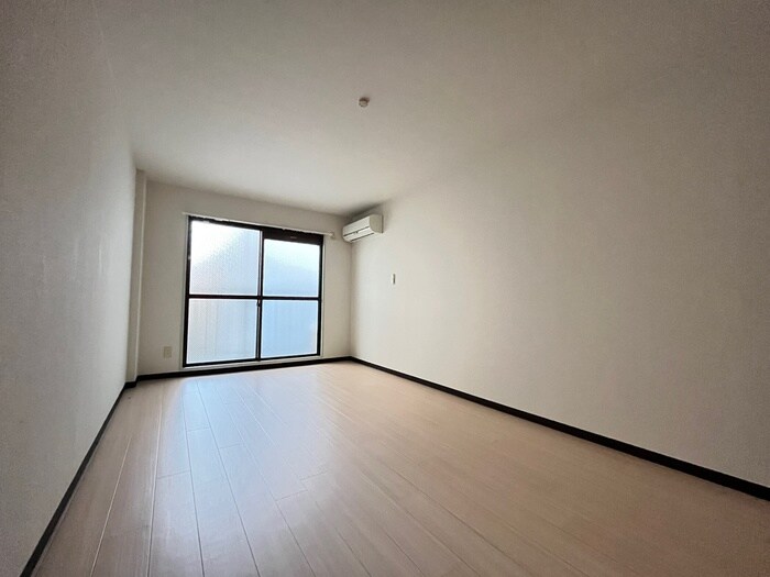 物件内観写真15　(居室)