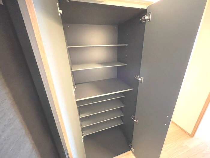 物件内観写真19　(靴箱)