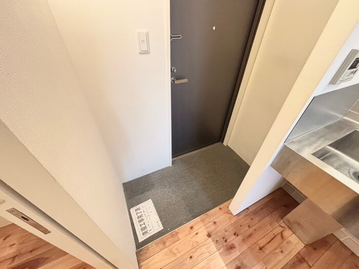物件内観写真19　(玄関)