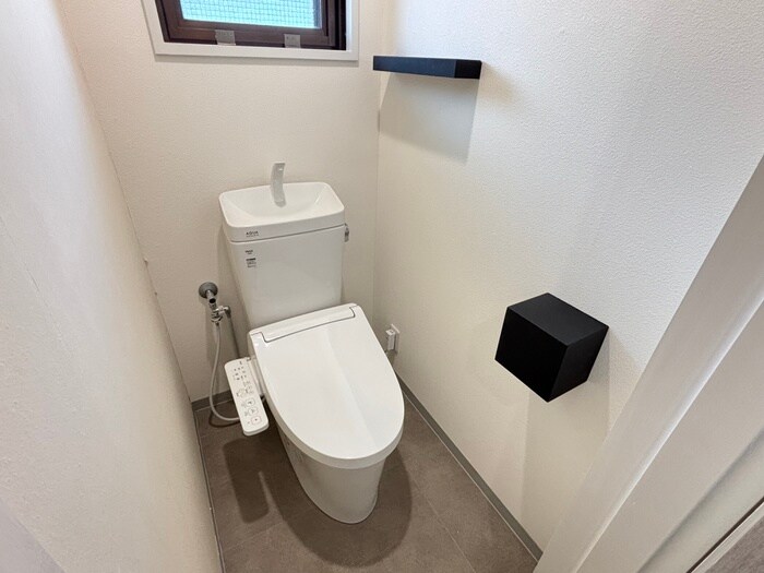 物件内観写真12　(トイレ)