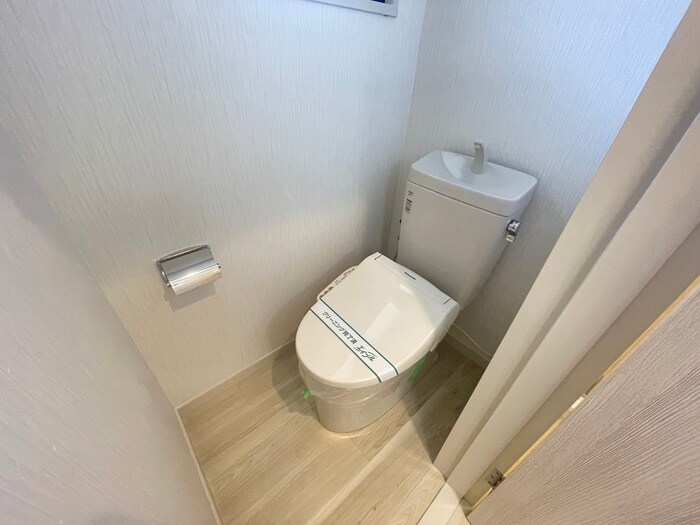 物件内観写真14　(トイレ)