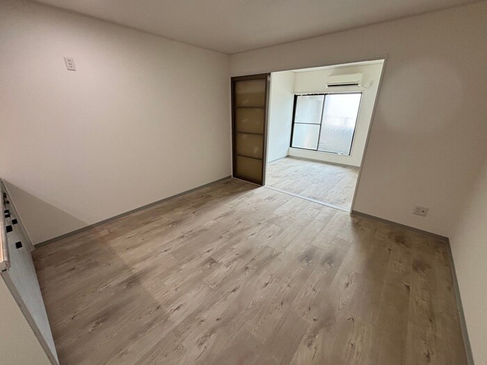 物件内観写真14　(居室)