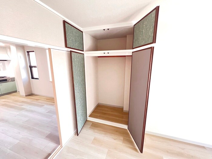 物件内観写真16　(収納)