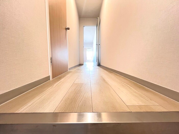 物件内観写真21　(廊下)