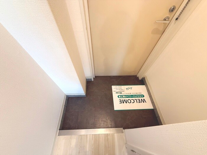 物件内観写真21　(玄関)