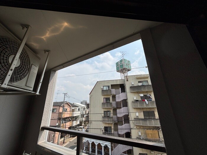 物件内観写真22　(室内からの展望)